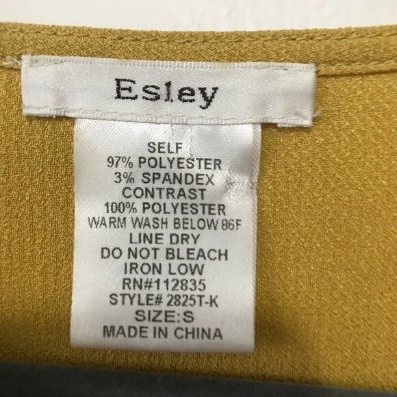 Esley yellow blouse long sleeve pleated on the back w/ beaded collar top size S - Picture 4 of 10